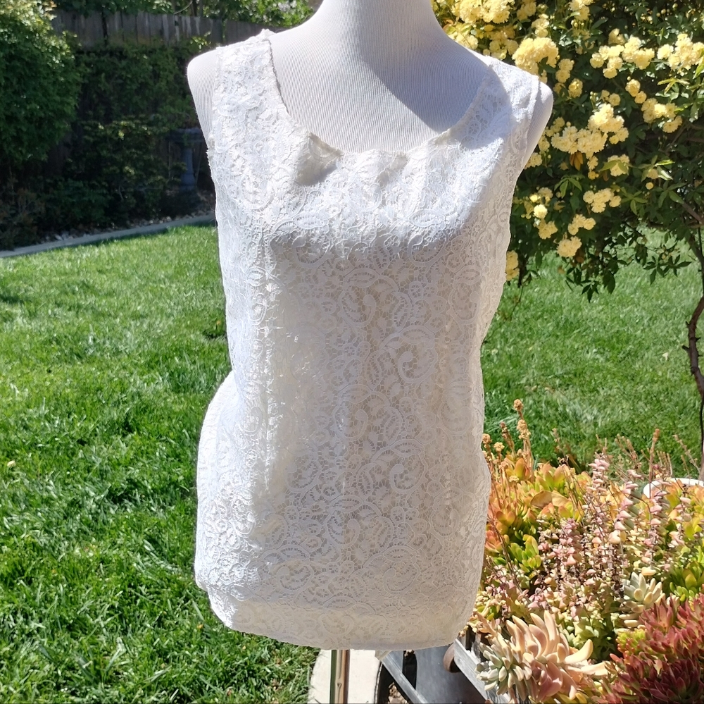 Free With Purchase/Anxiety lace tank